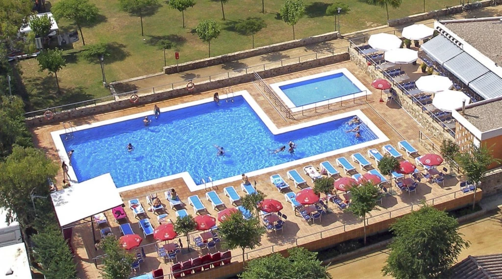 Camping del Mar 3*, Camping 4* à Malgrat de Mar (Barcelone) - Location Bungalow pour 6 personnes - Photo N°2