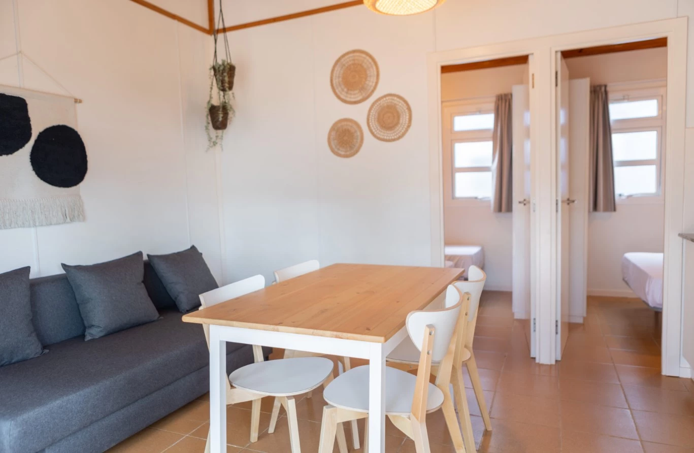 Camping del Mar 3*, Camping 4* à Malgrat de Mar (Barcelone) - Location Bungalow pour 6 personnes - Photo N°3