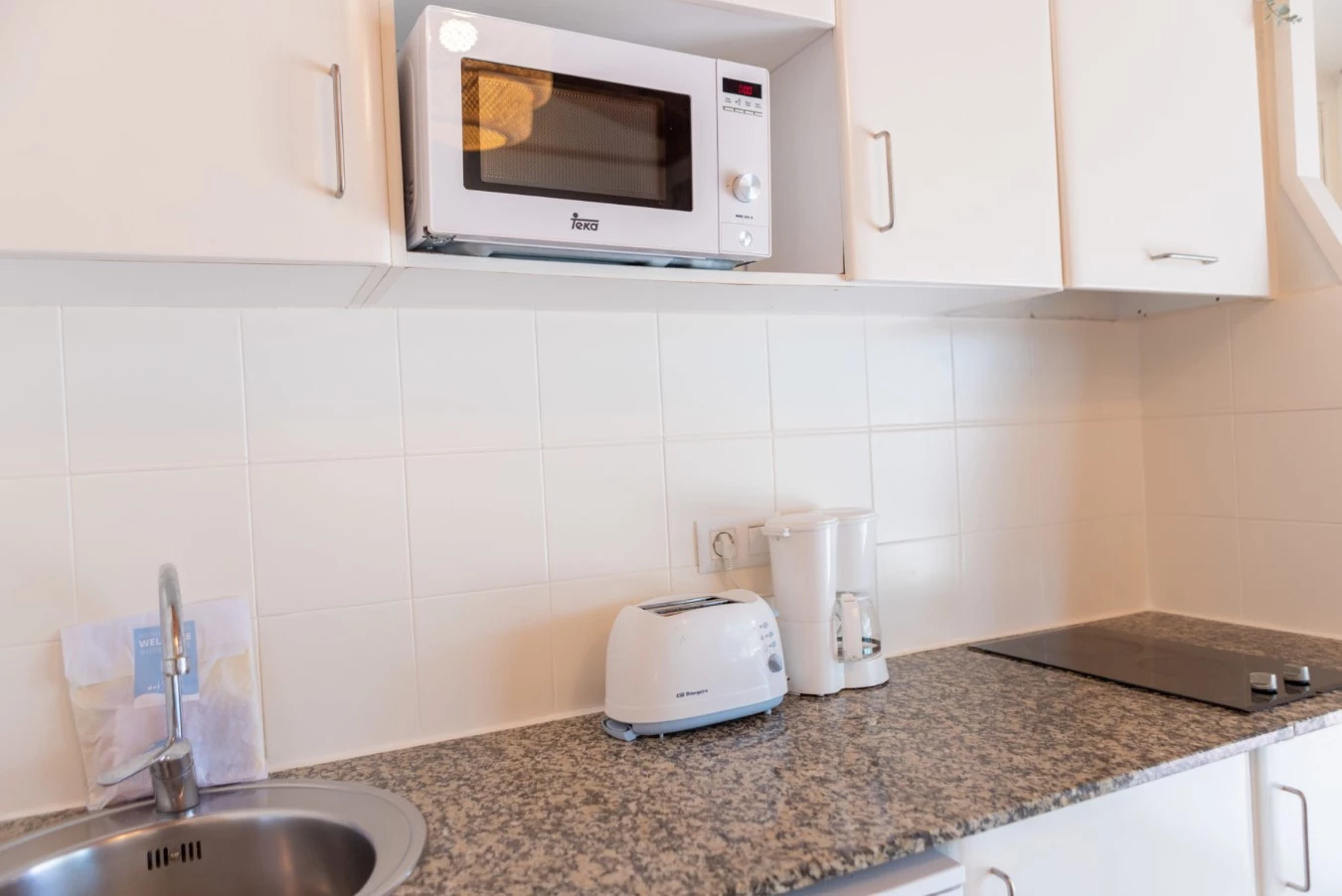 Camping del Mar 3*, Camping 4* à Malgrat de Mar (Barcelone) - Location Bungalow pour 6 personnes - Photo N°5