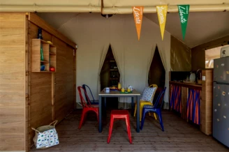 Camping LIBERTE LACANAU , Camping 3* à Lacanau (Gironde) - Location Tente équipée pour 4 personnes - Photo N°3