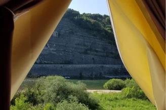 , Camping 4* à Sampzon (Ardèche) - Location Tente équipée pour 2 personnes - Photo N°1