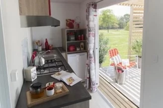 Camping du Val 3*, Camping 3* à Erquy (Cotes d'Armor) - Location Mobil Home pour 4 personnes - Photo N°4