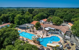 , Camping à Saint Hilaire de Riez (Vendée) - Location Appartement pour 6 personnes - Photo N°1