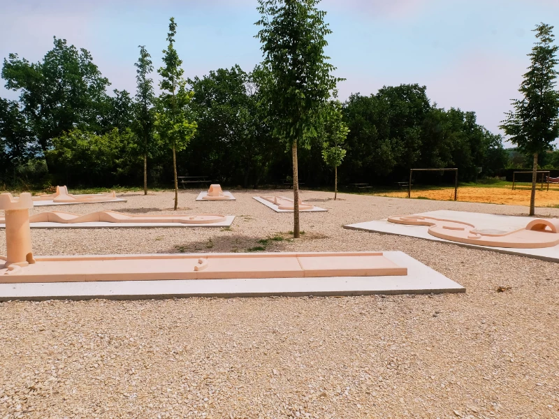 Domaine des Chênes Blancs 3*, Camping 3* à Saint Saturnin lès Apt (Vaucluse) - Location Tente équipée pour 5 personnes - Photo N°12