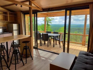 CAMPING LA TRUFFIERE 3*, Camping 3* à Saint Cirq Lapopie (Lot) - Location Chalet pour 6 personnes - Photo N°4