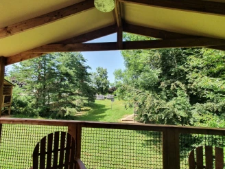 Camping Le Plô 3*, Camping 3* à Le Bez (Tarn) - Location Cabane pour 5 personnes - Photo N°3