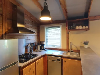Camping Le Plô 3*, Camping 3* à Le Bez (Tarn) - Location Cabane pour 5 personnes - Photo N°4