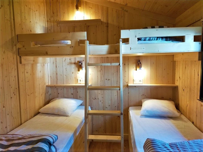 CAMPING LA TRUFFIERE 3*, Camping 3* à Saint Cirq Lapopie (Lot) - Location Cabane pour 8 personnes - Photo N°8