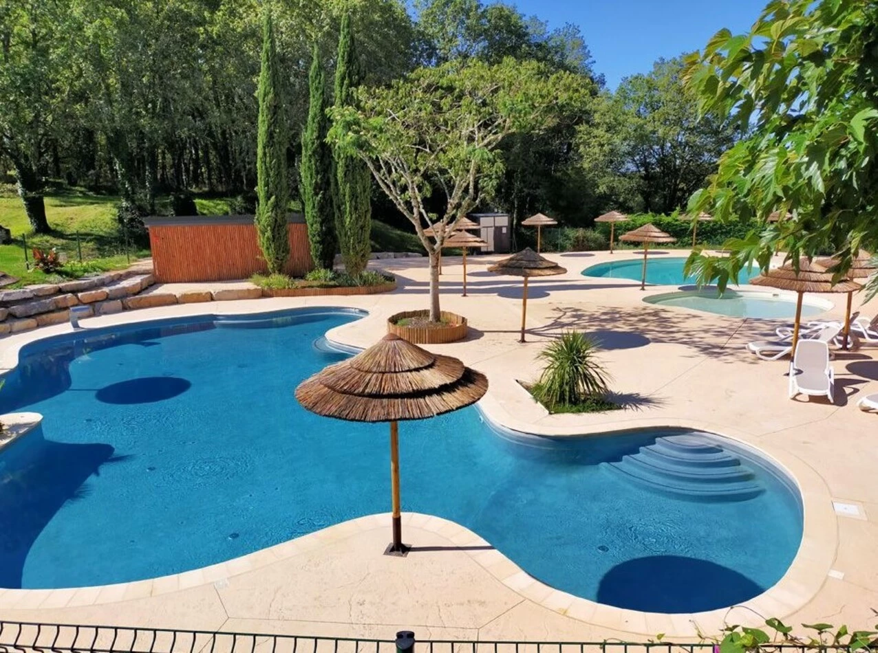 CAMPING LA TRUFFIERE 3*, Camping 3* à Saint Cirq Lapopie (Lot) - Location Cabane pour 8 personnes - Photo N°9
