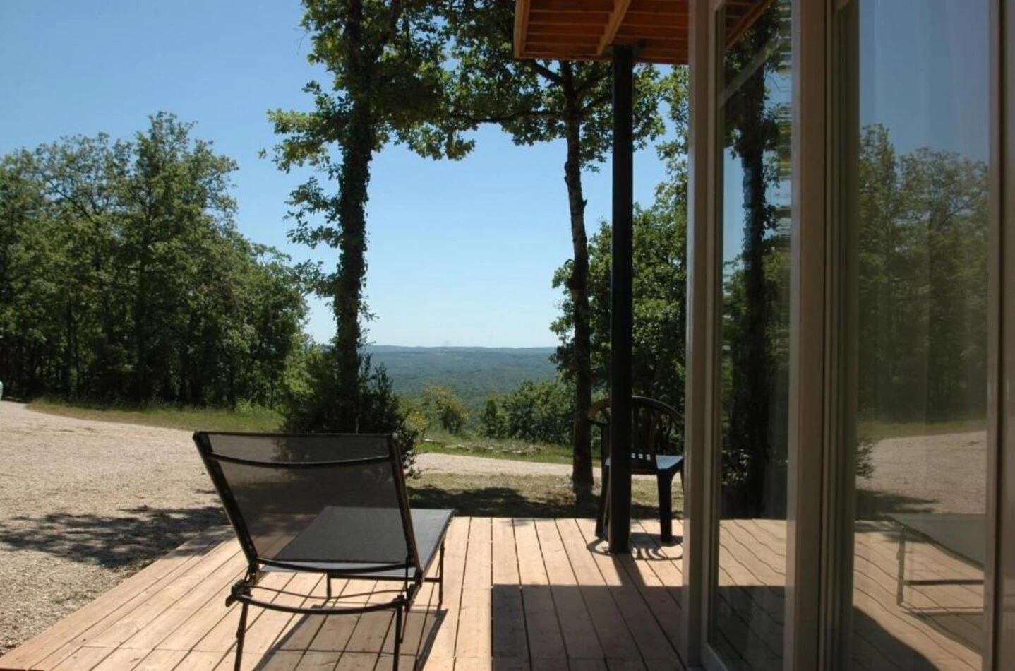 CAMPING LA TRUFFIERE 3*, Camping 3* à Saint Cirq Lapopie (Lot) - Location Chalet pour 4 personnes - Photo N°5