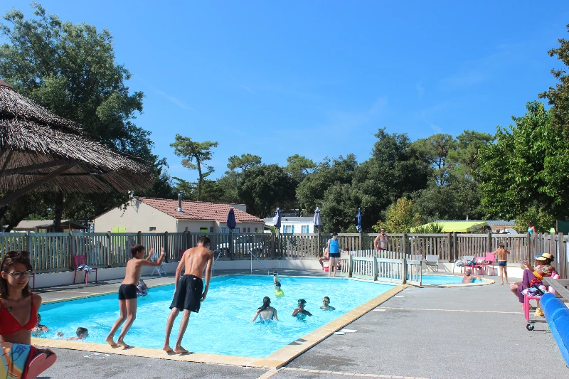 Camping Parfums d'Eté 4*, Camping 4* à Jard sur Mer (Vendée) - Location Tente équipée pour 5 personnes - Photo N°13