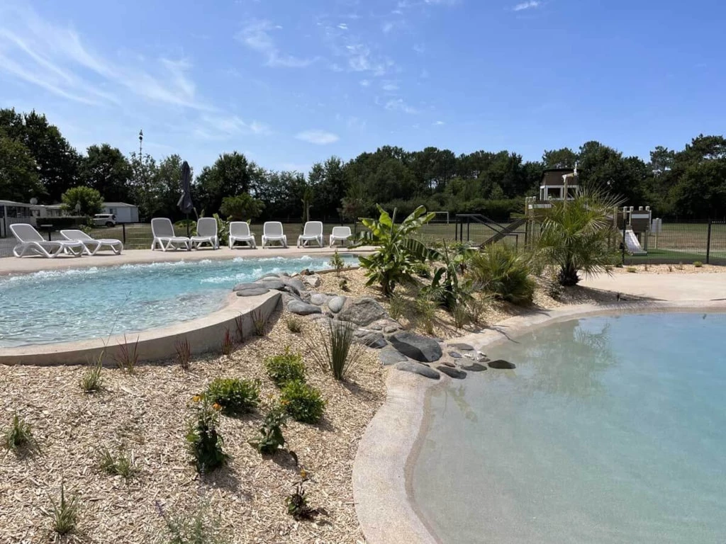 Camping du Vieux Moulin 3*, Camping 3* à Vensac (Gironde) - Location Mobil Home pour 4 personnes - Photo N°12