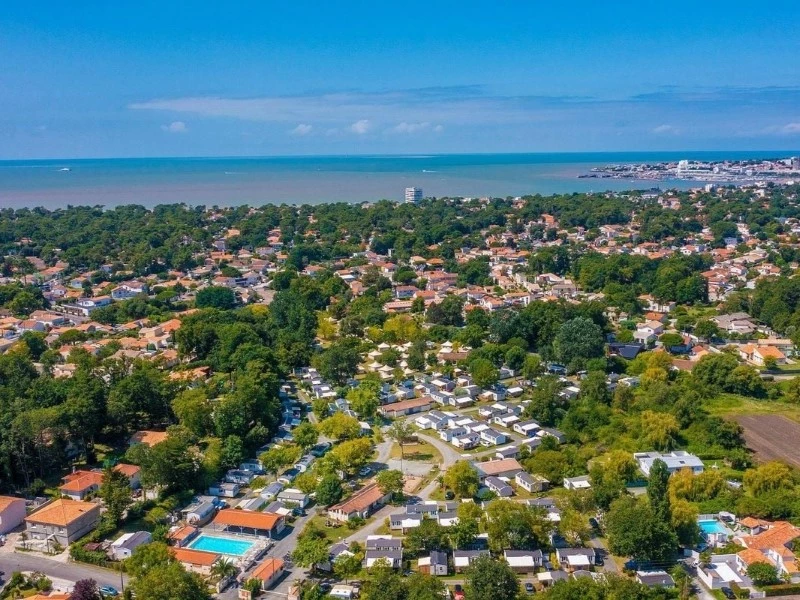 Camping Les Catalpas 3*, Camping 3* à Saint Georges de Didonne (Charente Maritime) - Location Mobil Home pour 6 personnes - Photo N°12