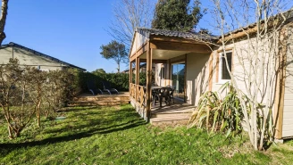CAMPING de KERALOUET 3*, Camping 3* à Lesconil (Finistère) - Location Chalet pour 6 personnes - Photo N°4